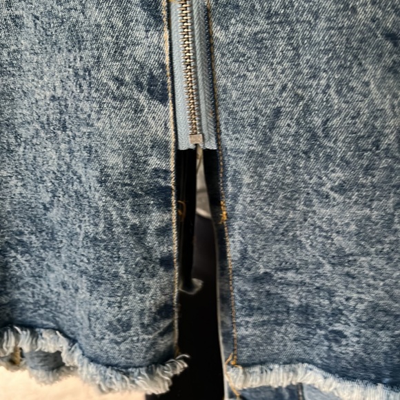 Thrill Jean Jacket - Picture 6 of 8